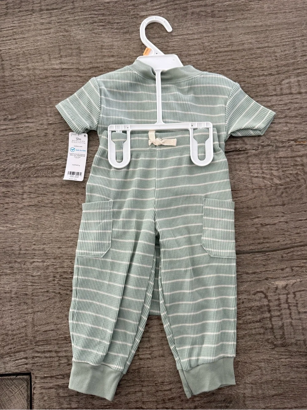 Carters two piece green white stripe bodysuit & pants set size 12 months NWT